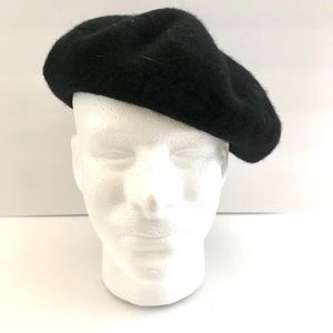 🖤black beret🖤
